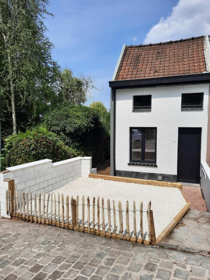 Huisje Op De Muur Van Geraardsbergen Exterior foto